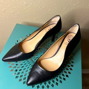 Vince Camuto Black classic heels